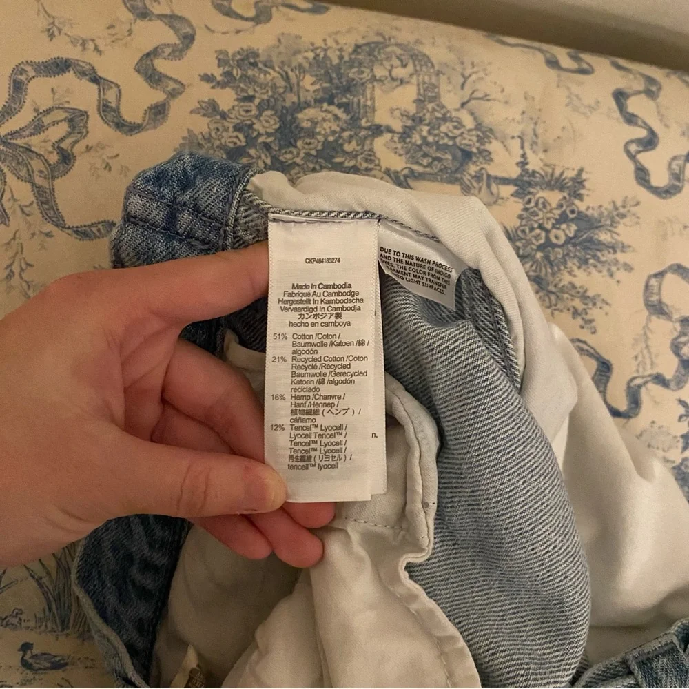 Madewell Low Slung Straight Cargo Jeans | Coleman Wash | Size 28 - Picture 11 of 12